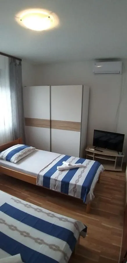 Vila Renata Apartment Grizane-Belgrad